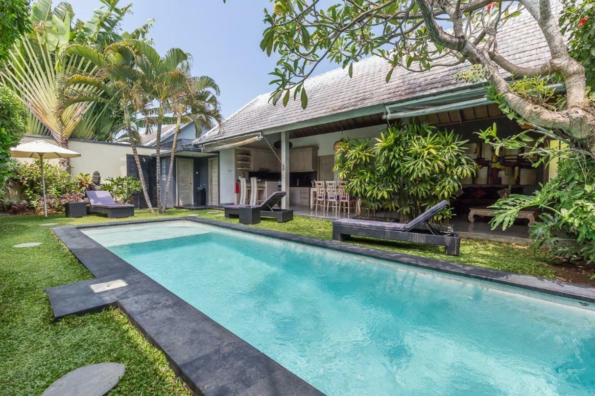 VILLA Nuri Merah 1 Kerobokan  Luaran gambar
