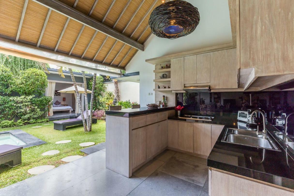 VILLA Nuri Merah 1 Kerobokan  Luaran gambar