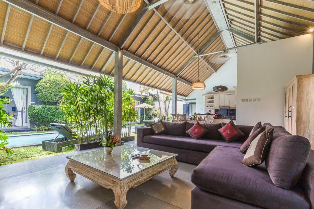 VILLA Nuri Merah 1 Kerobokan  Luaran gambar